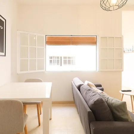 En El Centro Tiendas Apartman *